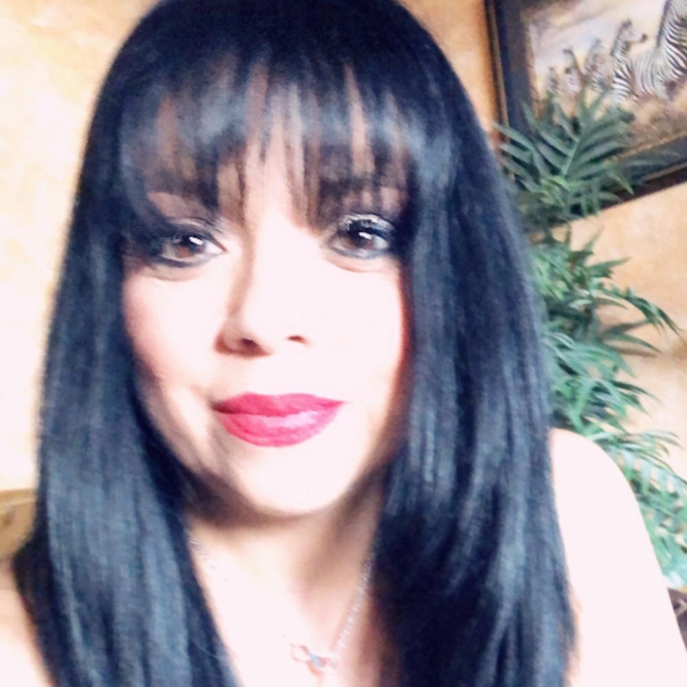 Meet your Posher, Lucy